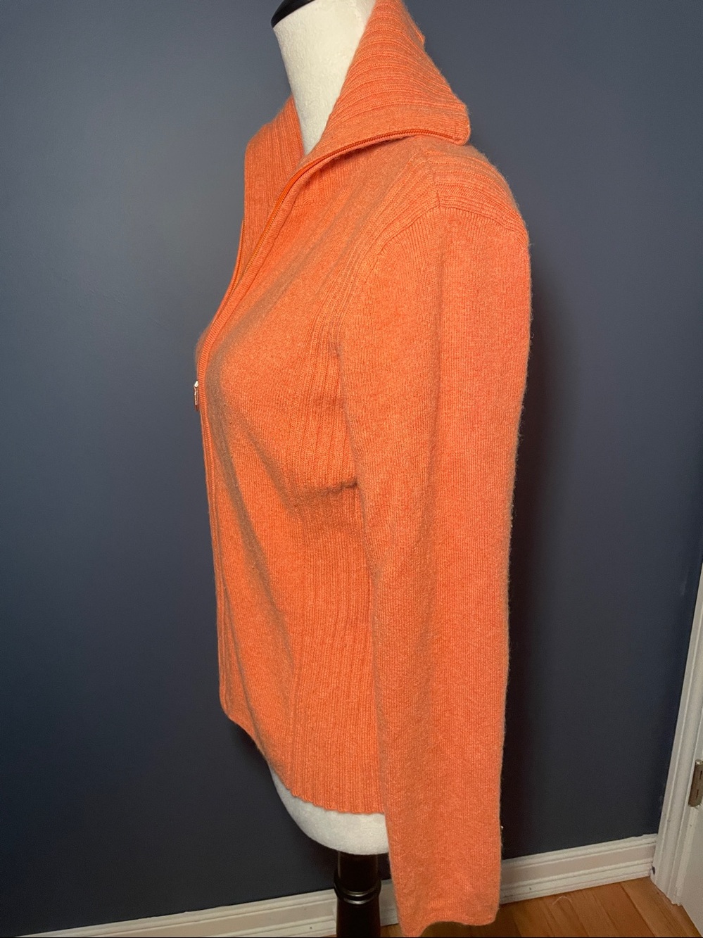 Cashmere Women’s Zip-Front Sweater Jacket - Orange - Picture 4 of 7